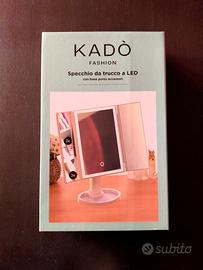 Specchio per il trucco da tavolo