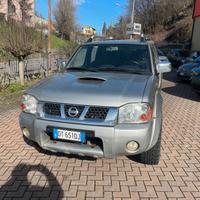 Nissan Navara 2.5D DOPPIA CABINA HARD TOP