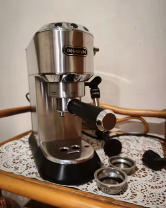 Macchina caffè De' Longhi  dedica Style 