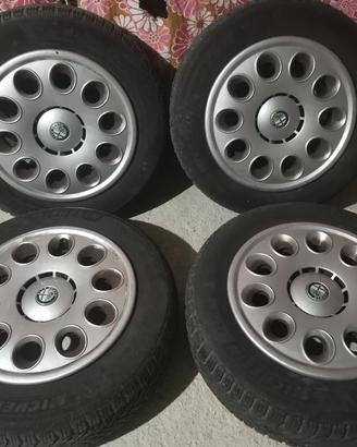 cerchi + copricerchi + gomme alfa 147 