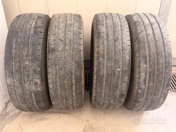 Gomme 235/65 R16 (THREE-A)
