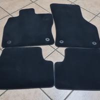 TAPPETINI MOQUETTE PER GOLF 7 NUOVI