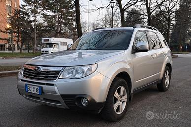 Subaru Forester III 2010 2.0 XS gpl automatico