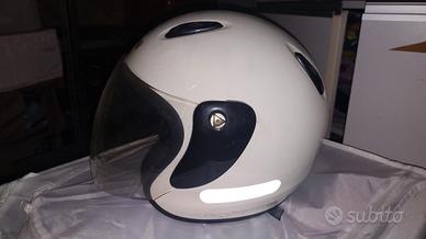 casco con visiera