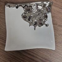 Raro svuotatasche in porcellana 