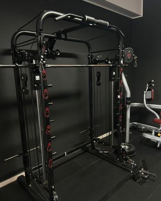 Multipower, leg press, panca alta e cavi