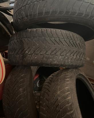 Gomme da neve 225/45 R17 91H