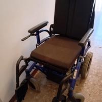 Sedia a rotelle elettrica