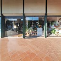 NEGOZIO A BORGO SAN GIACOMO