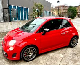 Fiat 500 Abarth 695 Tributo Ferrari