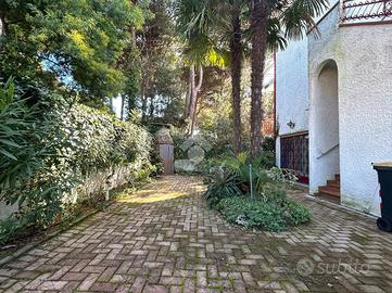 VILLA A SCHIERA A COMACCHIO