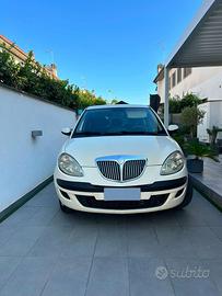 Lancia Ypsilon 1.3 Multijet Automatica – Clima