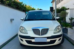 Lancia Ypsilon 1.3 Multijet Automatica – Clima