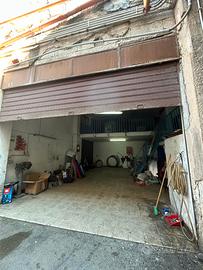 Garage 53 mq, due ingressi