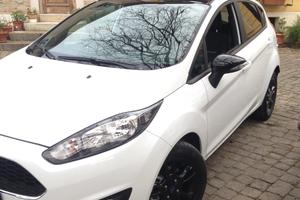 Ford fiesta black & White ediction