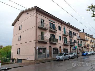 4 LOCALI A AVELLINO