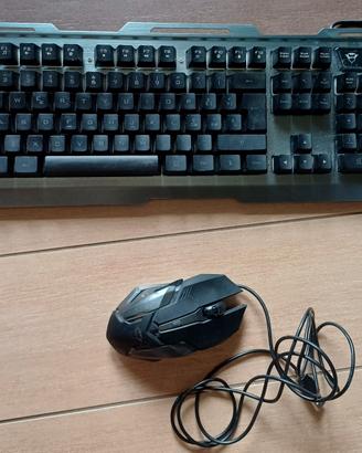 tastiera e mouse gaming