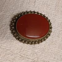 Spilla vintage corniola e peltro 