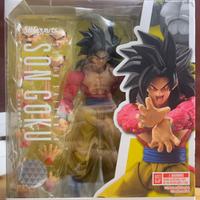 SH Figuarts Super sayan 4 Son Goku