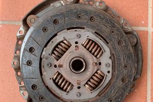 Frizione LUK 1.4 tdi gruppo VW