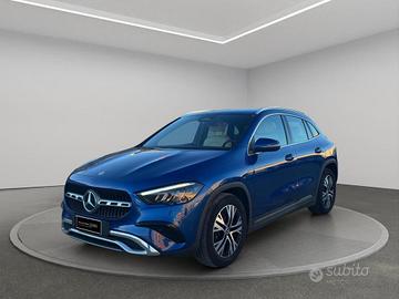 Mercedes GLA 200 d Progressive Advanced auto