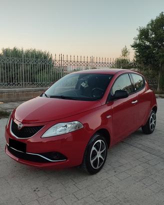 Lancia Ypsilon GOLD ECO CHIC METANO CASA MADRE CLI