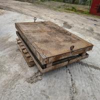 Piattaforma elevatrice a pantografo