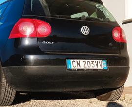 VOLKSWAGEN Golf 5ª serie - 2004