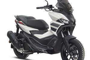 APRILIA SR GT 125 ABS E5+ OPALESCENT LIGHT N26251