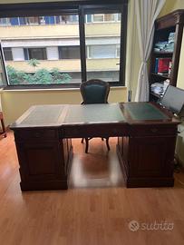 Scrivania mogano cm 1,80 con seduta e sedie ovali