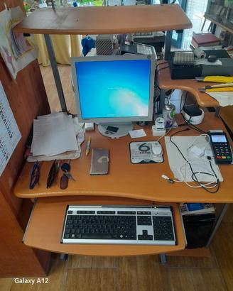 scrivania per PC