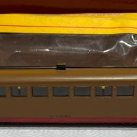 Rivarossi-locomotive,vagoni,stazioni