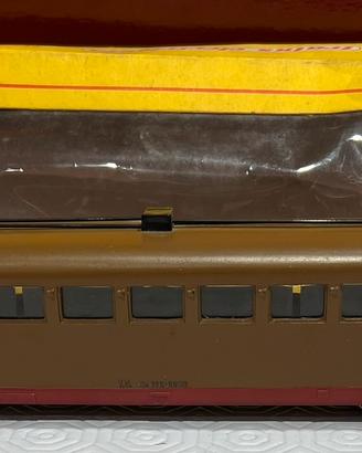 Rivarossi-locomotive,vagoni,stazioni