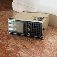 Tv portatile vintage CROWN 5TV 504
