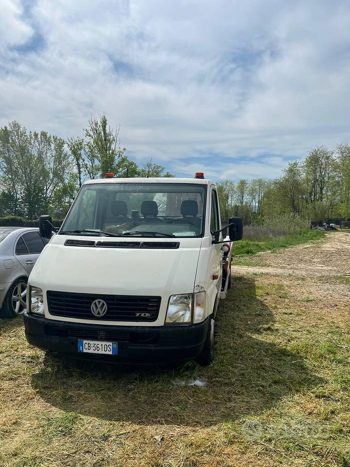 VOLKSWAGEN LT