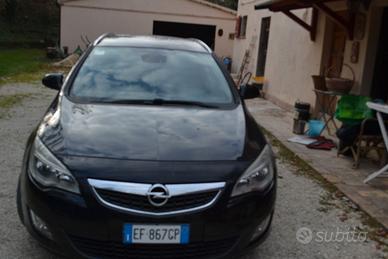 OPEL ASTRA SW COSMO 1700 CDTI
