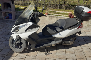 Kymco Downtown 300i