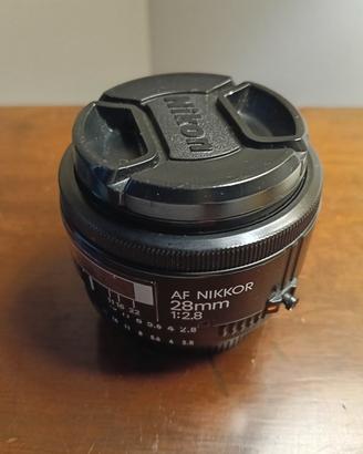 Obiettivo Nikon AF 28mm f2.8