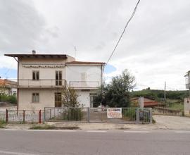 CASA SEMINDIPENDENTE A RIPA TEATINA