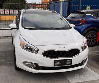 Kia Ceed SW GPL - Full Optional 2013