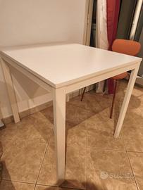 Tavolo Ikea allungabile 4/6 posti 