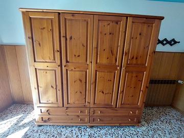 Armadio in legno