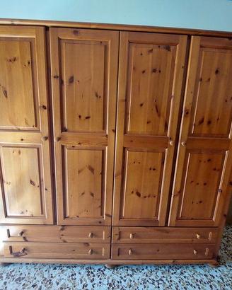 Armadio in legno