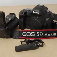 CANON 5D Mark III + battery pack + telecomando