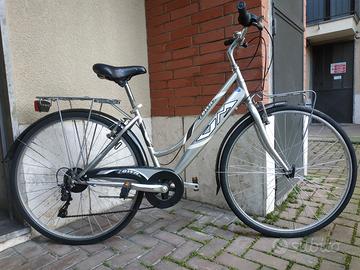 bici Town alluminio 28 con cambio 2 portapacchi 
