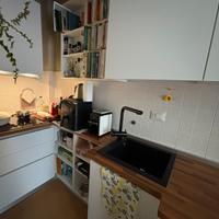 Cucina su misura con top in noce massello
