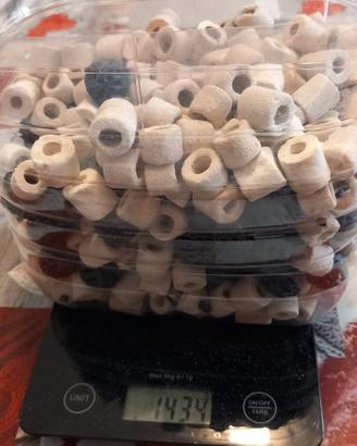 Materiale filtrante per acquari