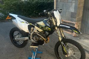 Triumph TF 450-E