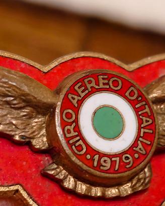 SPILLA DISTINTIVO GIRO AEREO D ITALIA 1979