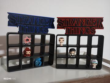 2 espositori Stranger things